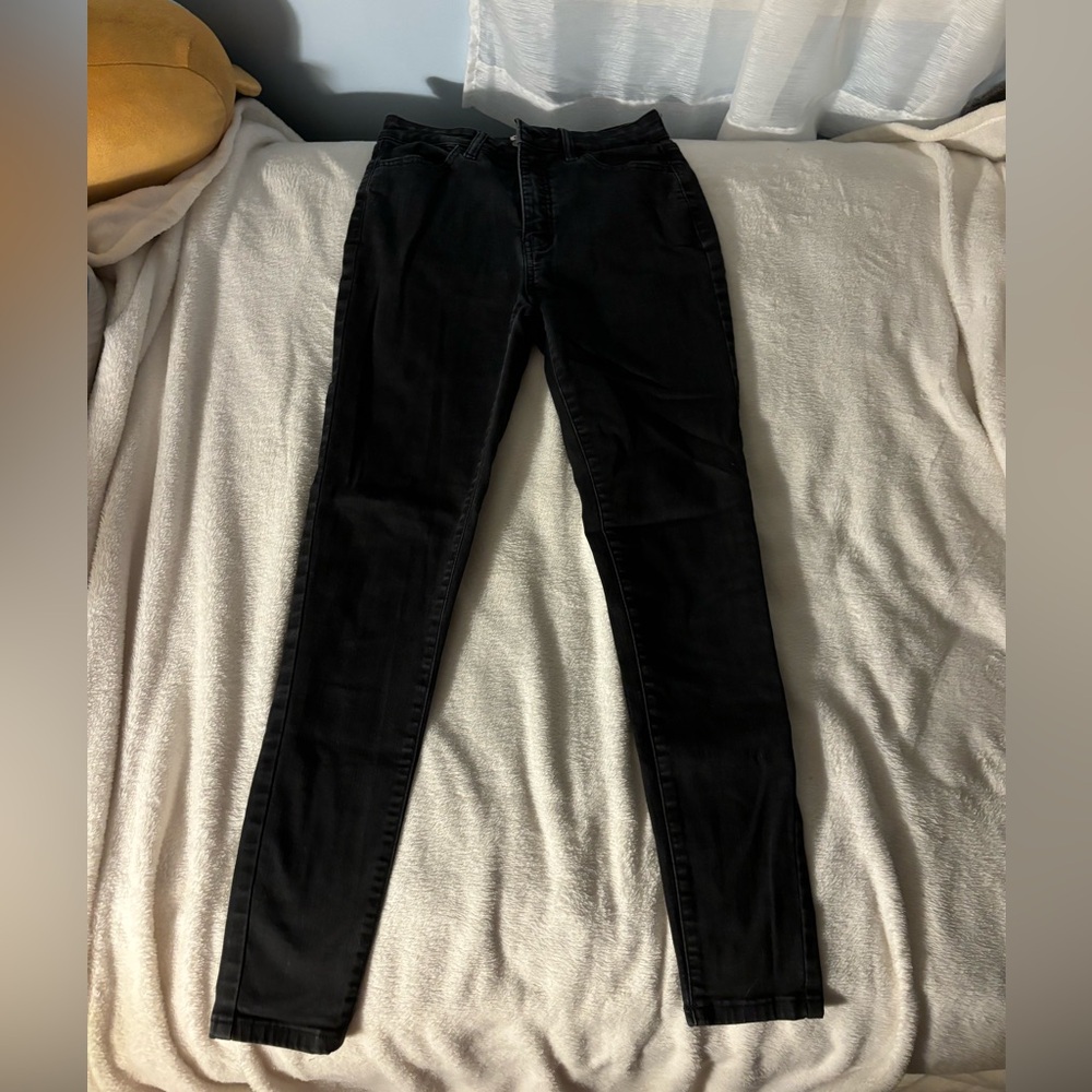 SO black high rise curvy jean